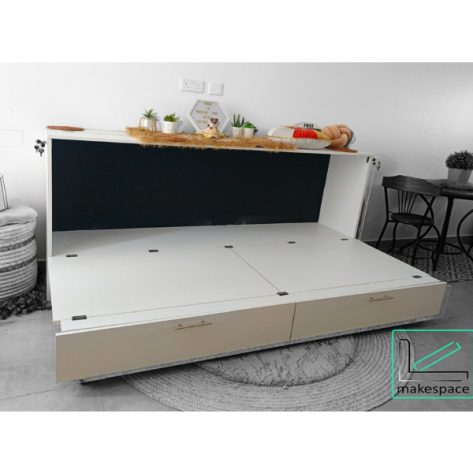 Makespace Extendable Console Bed